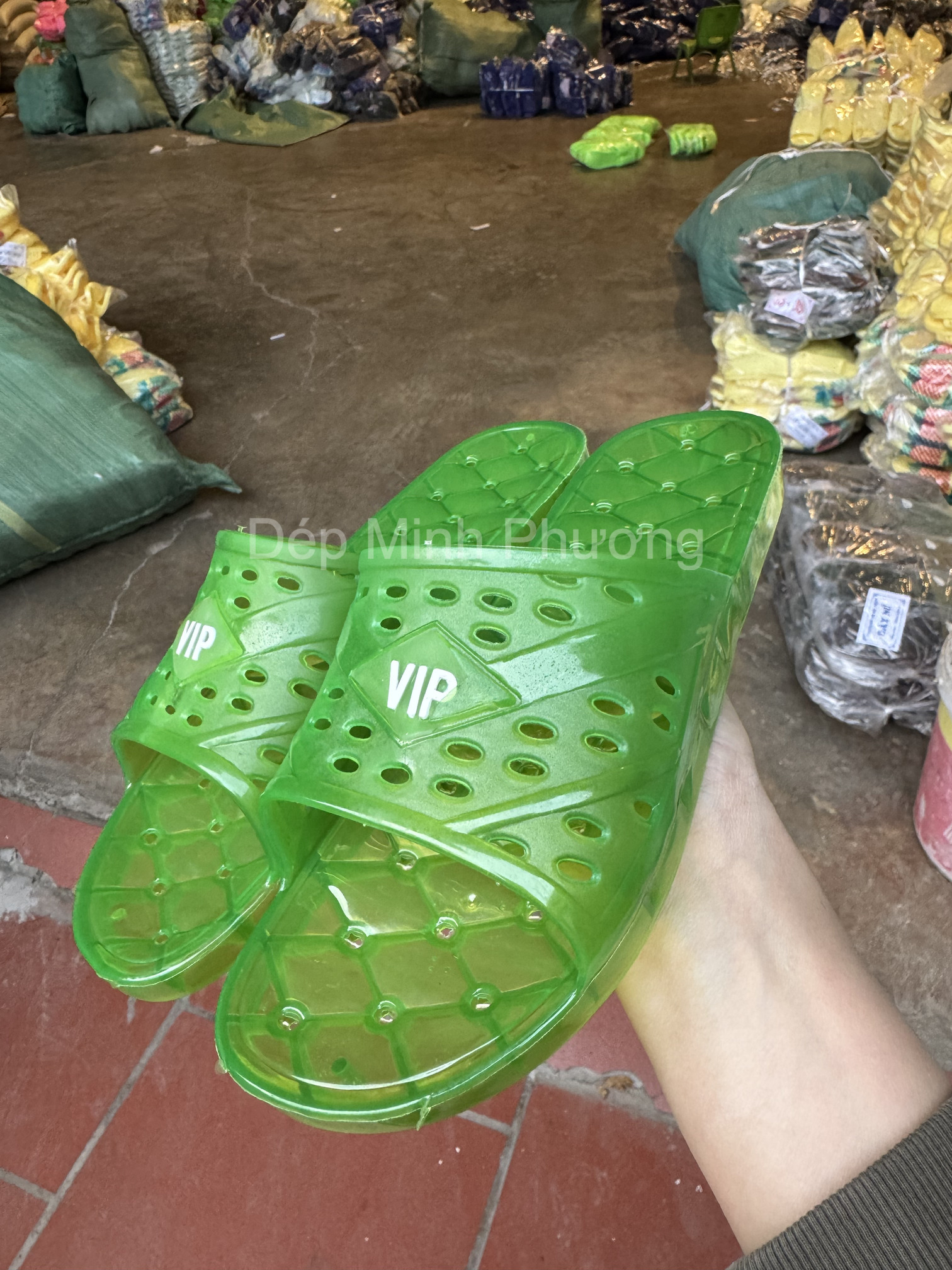 Dép Vip Nhựa Trong mang trong nhà Minh Phương - Hình ảnh 8